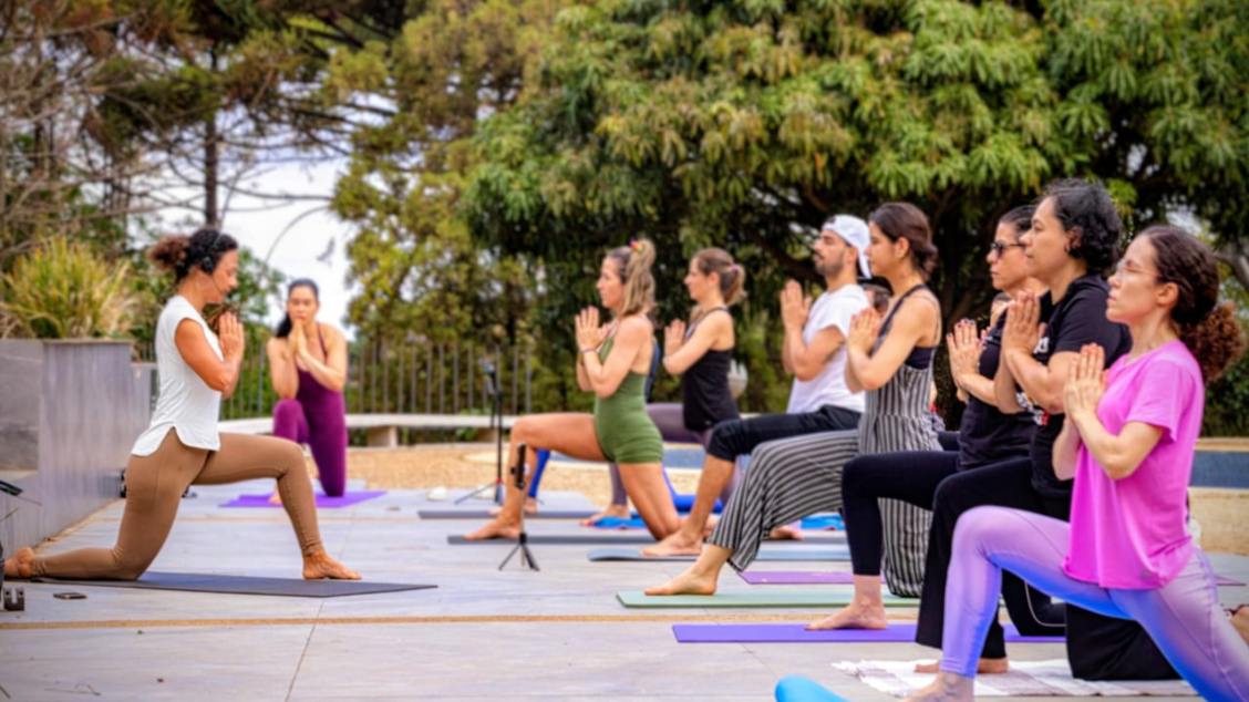Imagem da fonte — ✨ Yoga no Parque convida para o 'Se é Zen é do Bem':