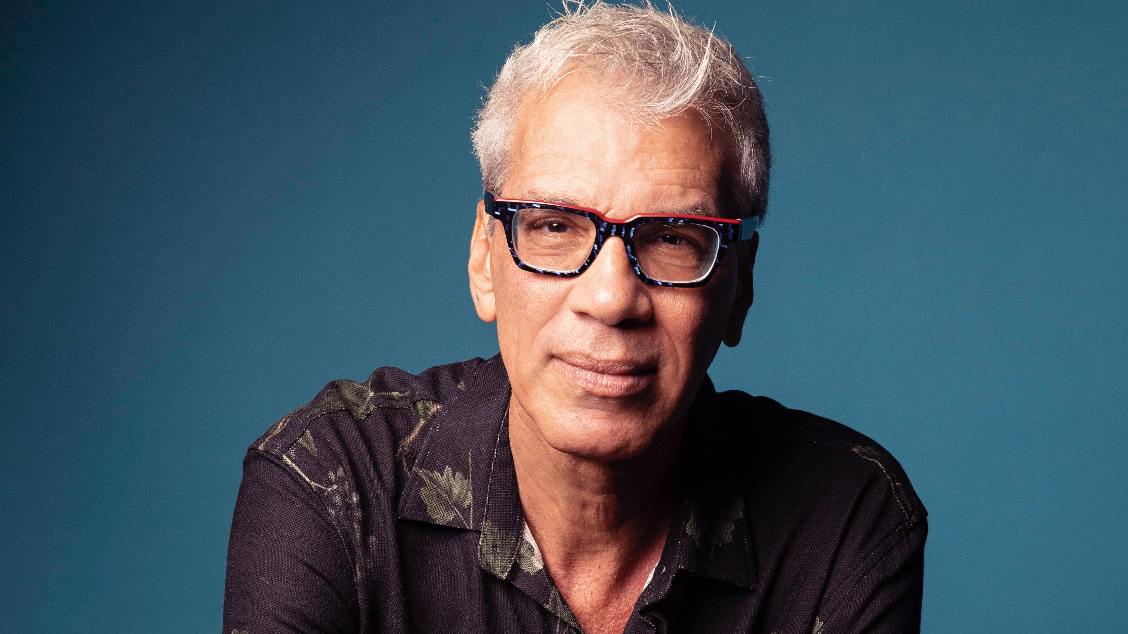 Imagem do evento 'Tudo é som- Como dizia Hermeto'  Resgatando o charme das grandes noites cariocas, o projeto Tudo é Som convida o cantor, compositor e instrumentista Celso Fonseca para conduzir uma noite com repertório moldado pelo improviso e pela química com seus convidados.