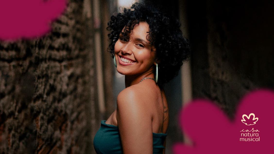 Imagem da fonte — Nina Oliveira - 2 anos de Tocou Um Forró part. Rodrigo Alarcon