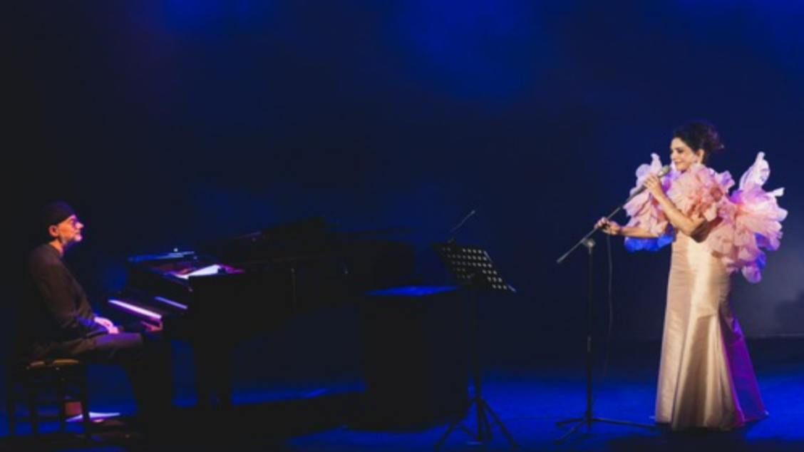 LETICIA SABATELLA e PAULO BRAGA no show VOZ PIANO