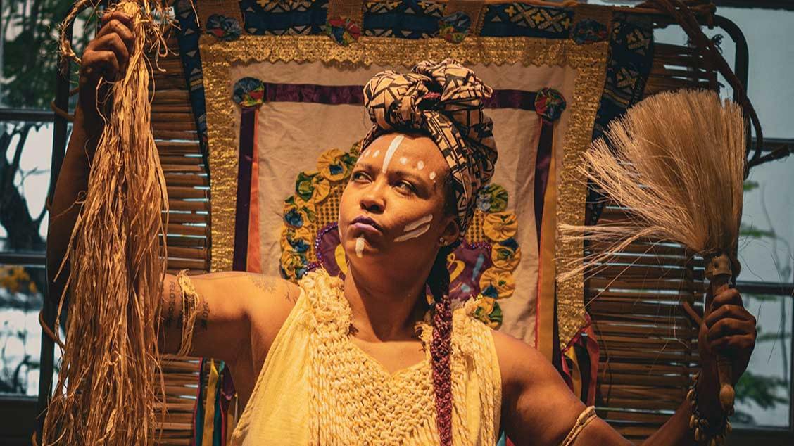 Source image — Domingo das Crianças - Dana Oliver em Lendas Africanas