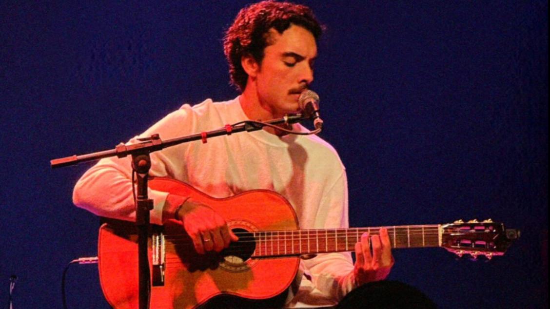 Bento Gil Voz e violão