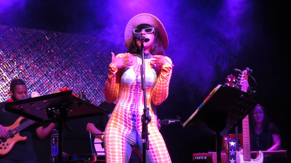 Tributo à Rita Lee “Agora só falta você” com Patrícia Lucas e Banda