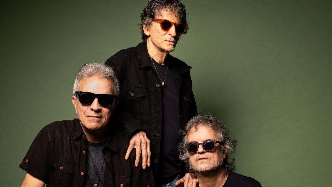 Uma Outra Banda: Vinícius Cantuária, Arnaldo Brandão e Dadi Carvalho