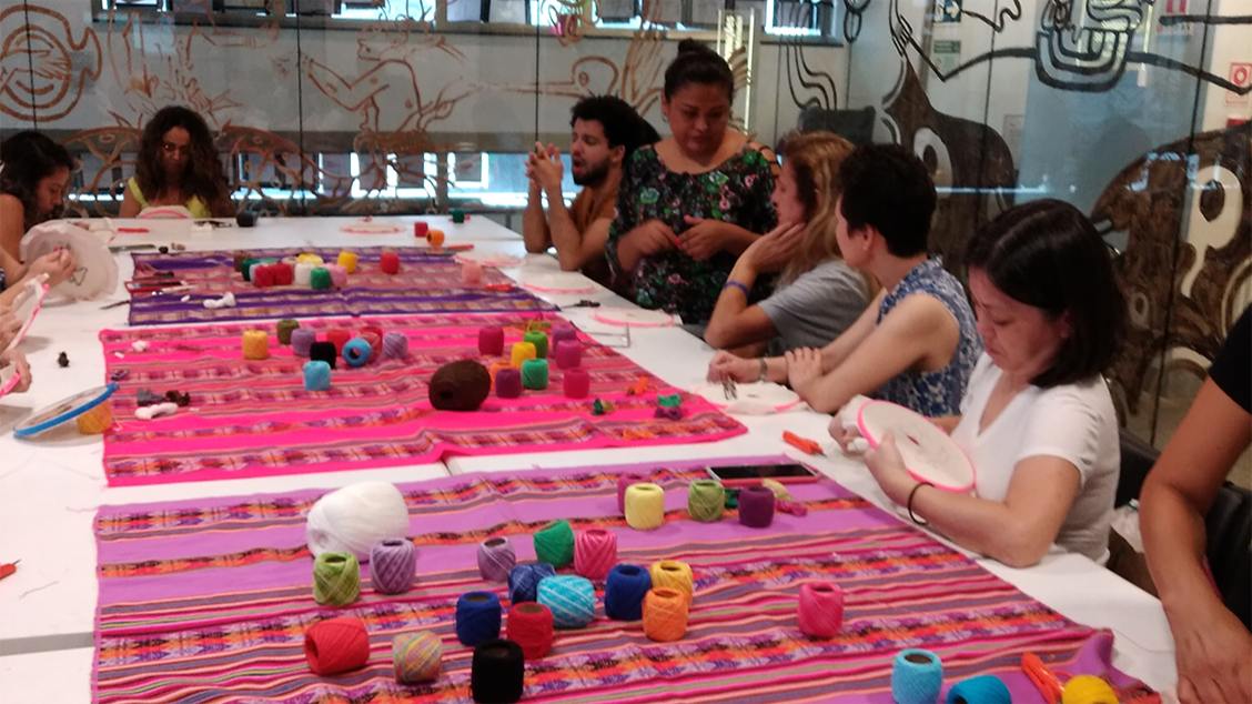 Imagem do evento Oficina  Bordado Boliviano Cholita