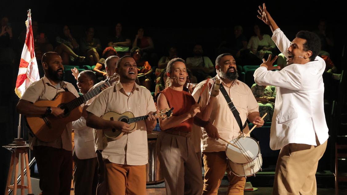 Imagem do evento Professor Samba • Teatro Firjan SESI Itaperuna
