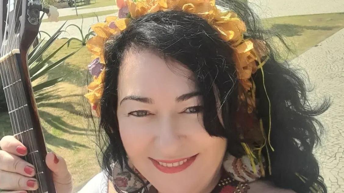 Domingo das Crianças apresenta Lídia Quadros em Batuquinho